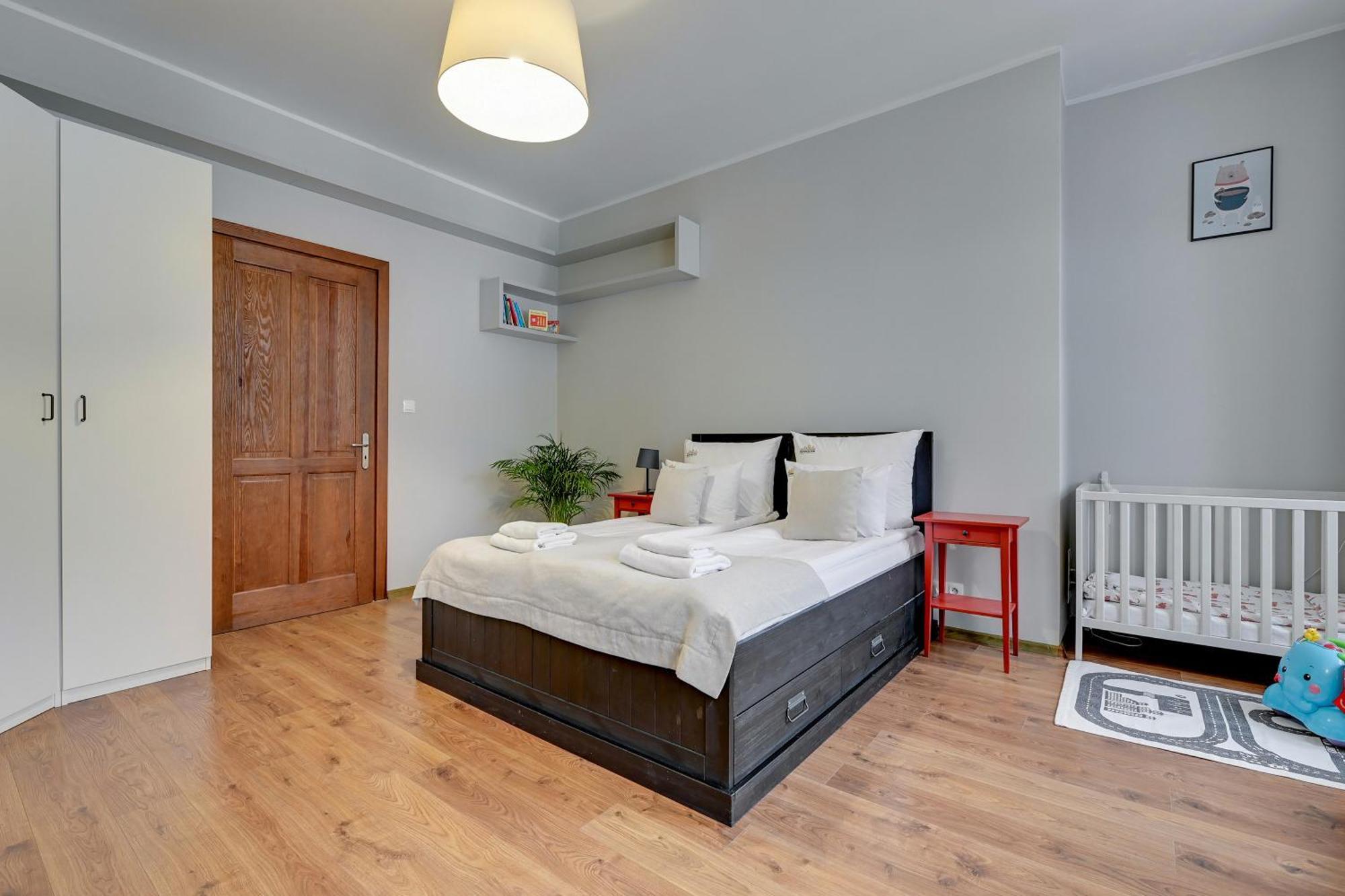 גדנסק City Center, Art House & Family Stay By Downtown Apartments מראה חיצוני תמונה